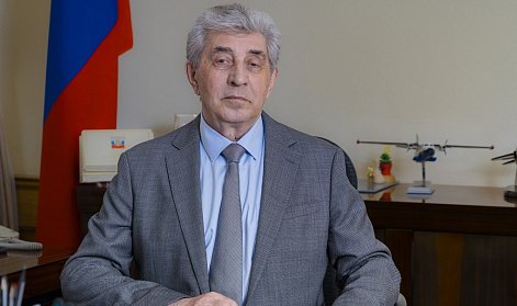 Сергея Грачева поздравляют с избранием руководителем парламента